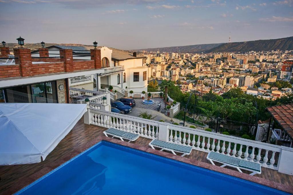 The Hilltop Skyline Hotel Tbilisi Exteriör bild