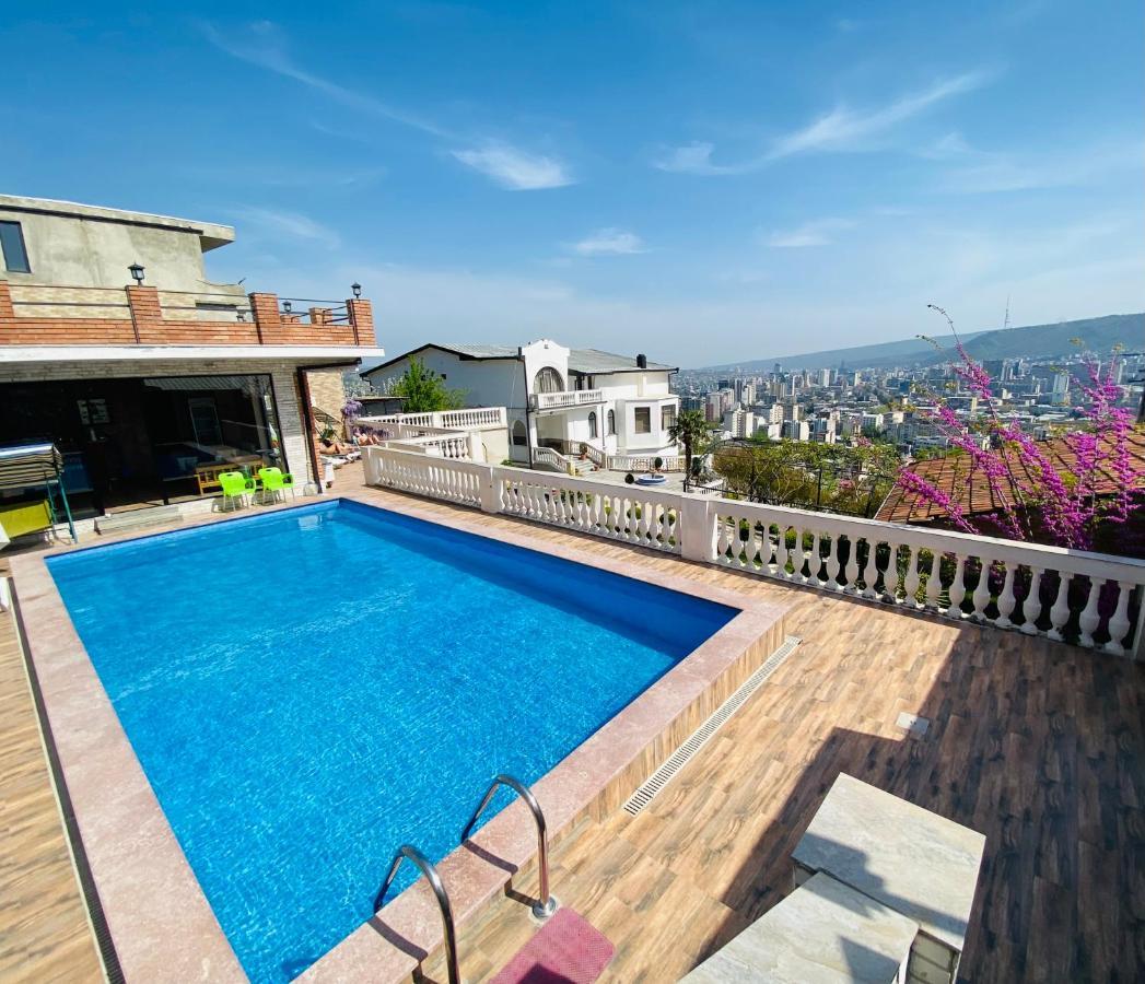The Hilltop Skyline Hotel Tbilisi Exteriör bild